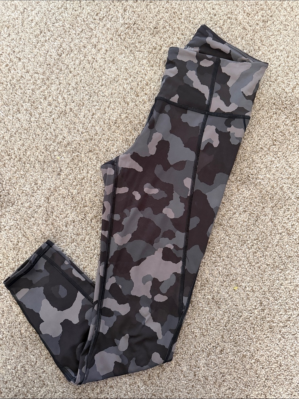 Athleta Gray Camo 7/8 Leggings